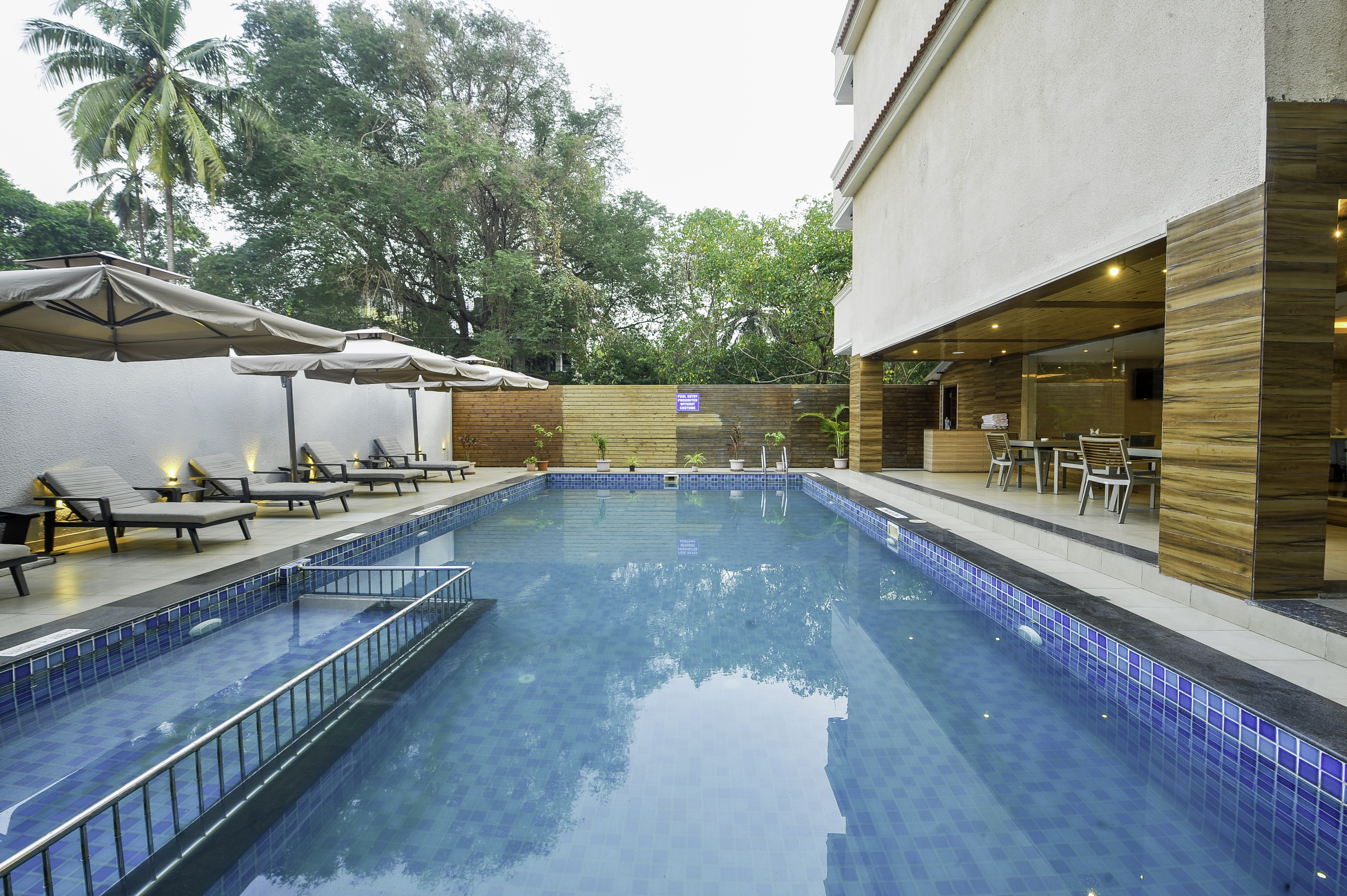 resort the lohias candolim goa