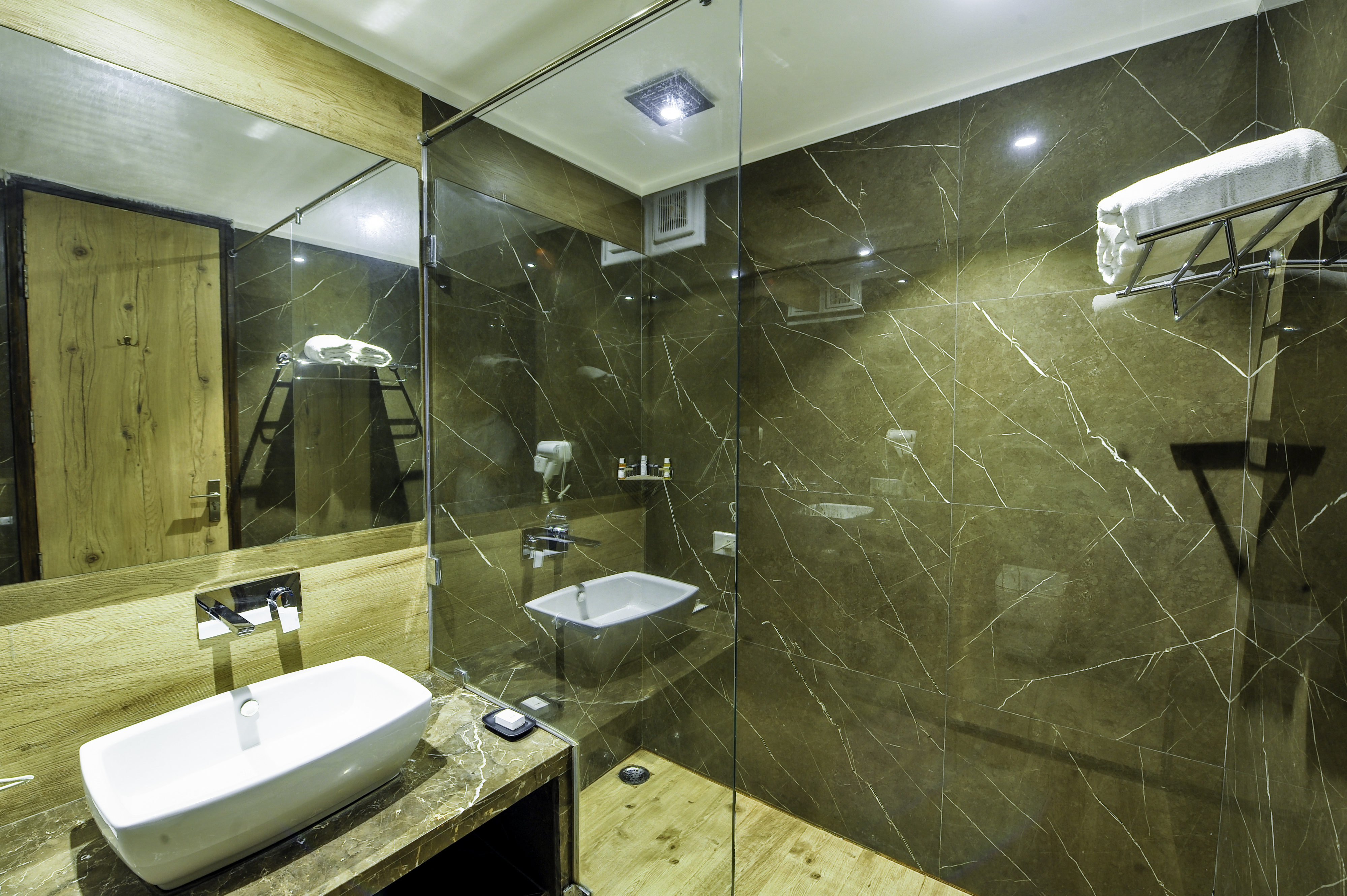 resort the lohias candolim goa