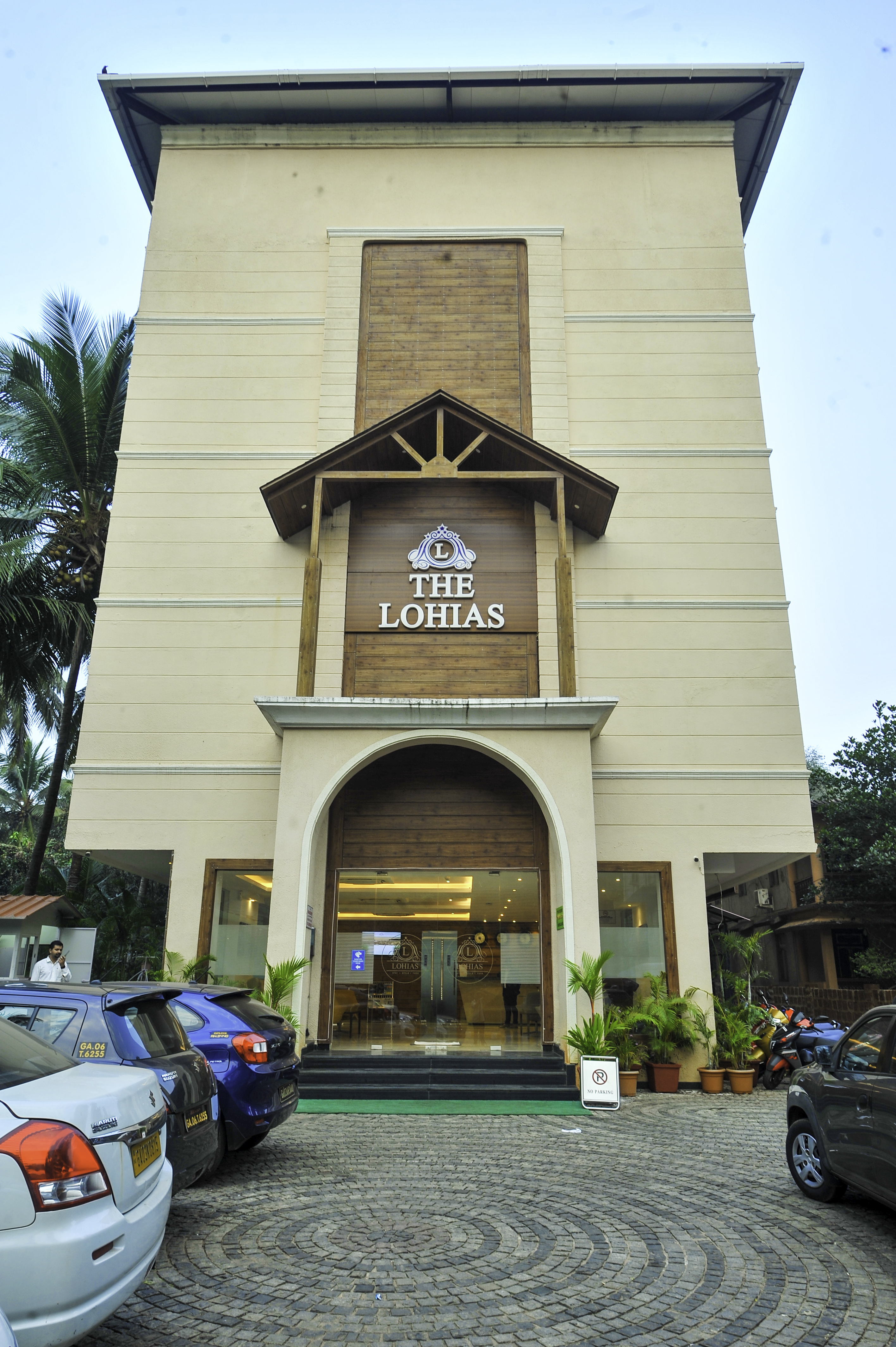 resort the lohias candolim goa