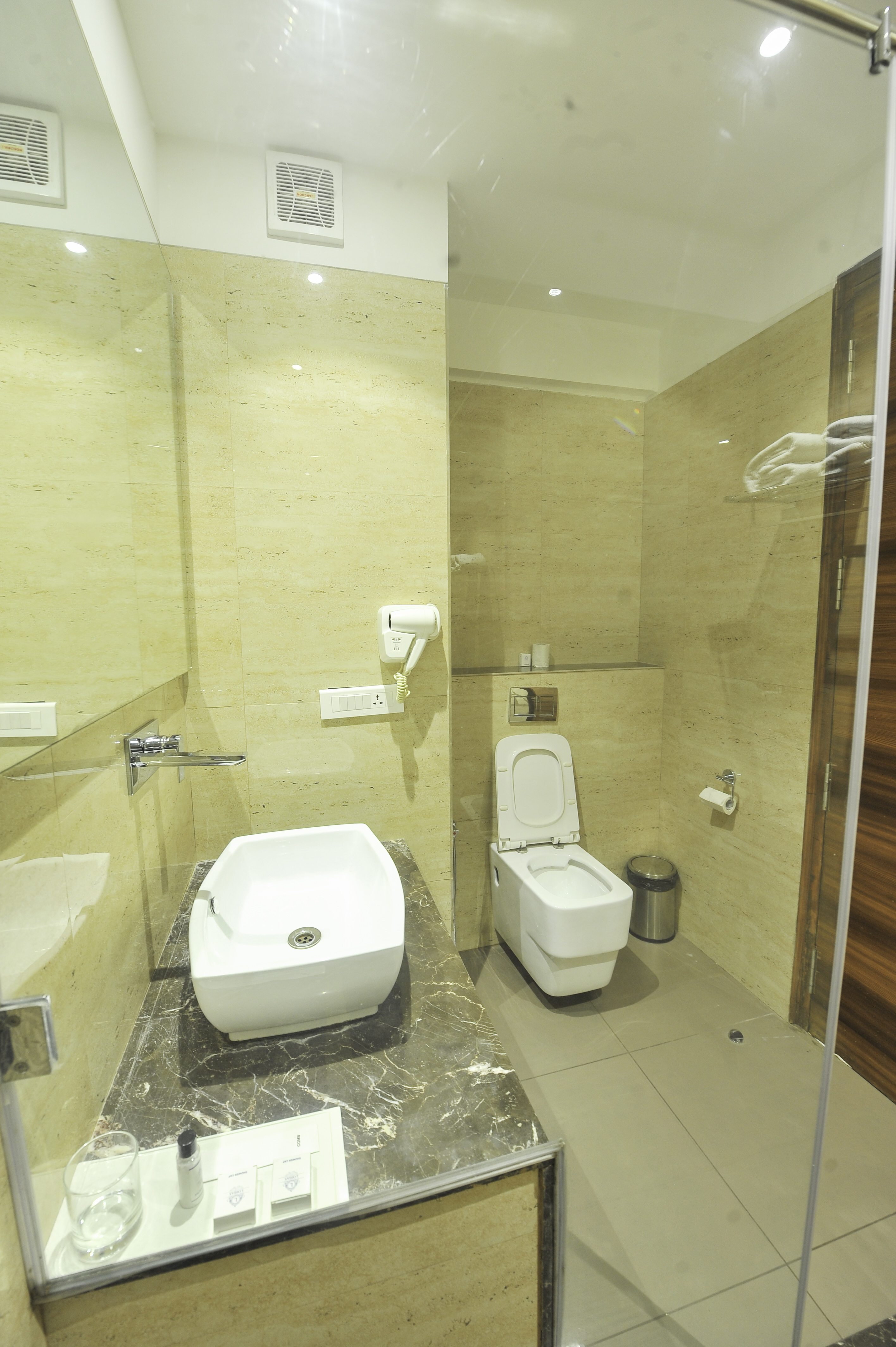 resort the lohias candolim goa