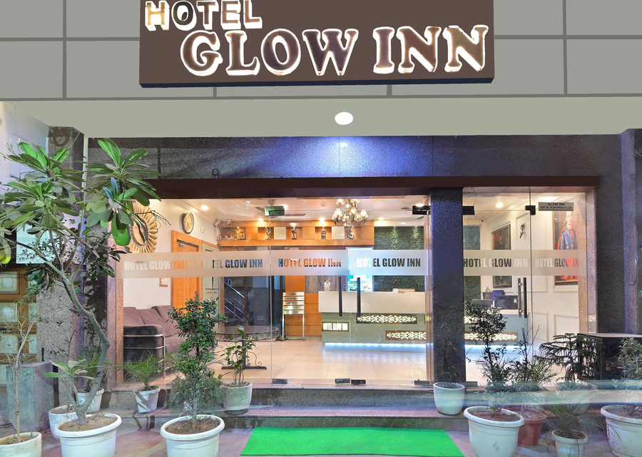hotel glow inn 3 mins walk from new delhi railway station