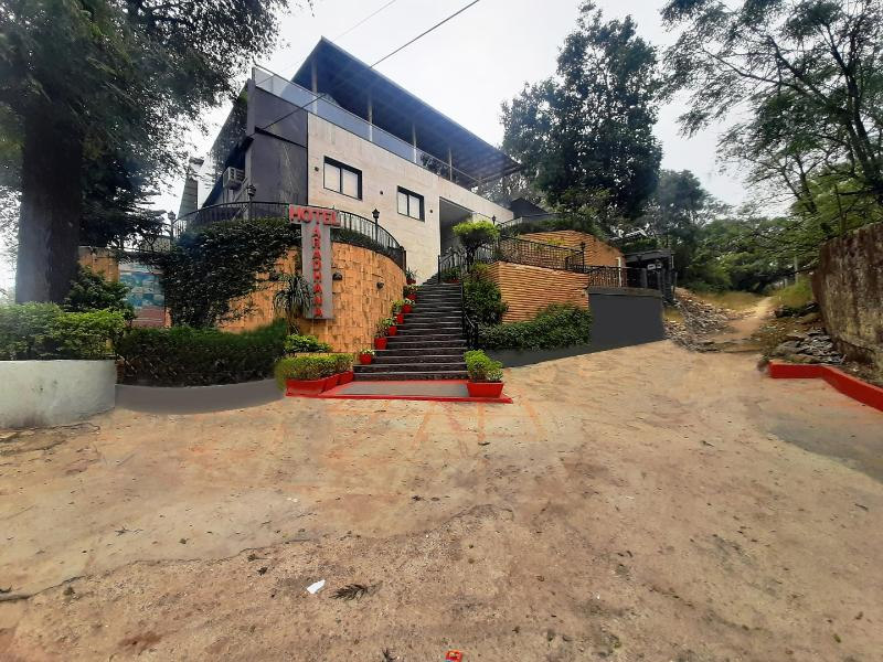 hotel aradhana