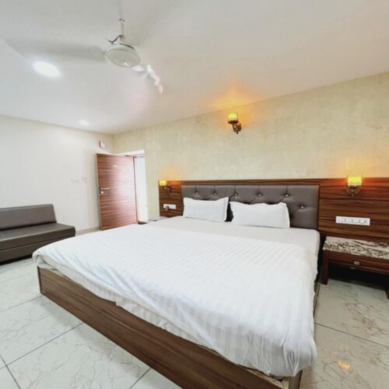 hotel aradhana