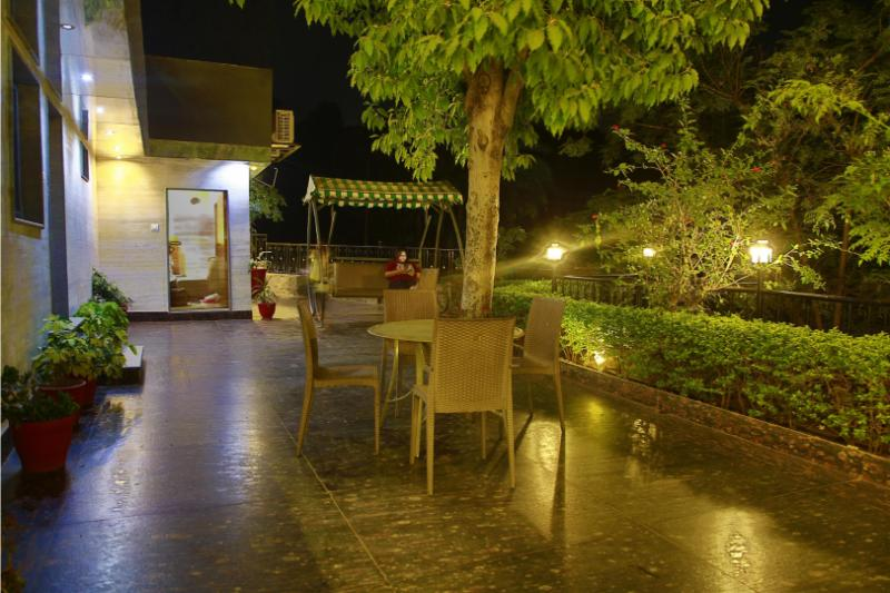 hotel aradhana