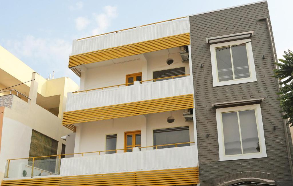 Stay Inn Nest,Habib Ganj, Bhopal,3 star