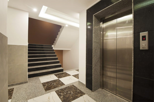 hotel almora delhi airport