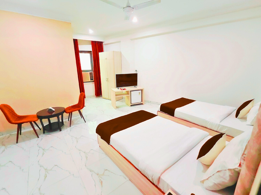 hotel almora delhi airport