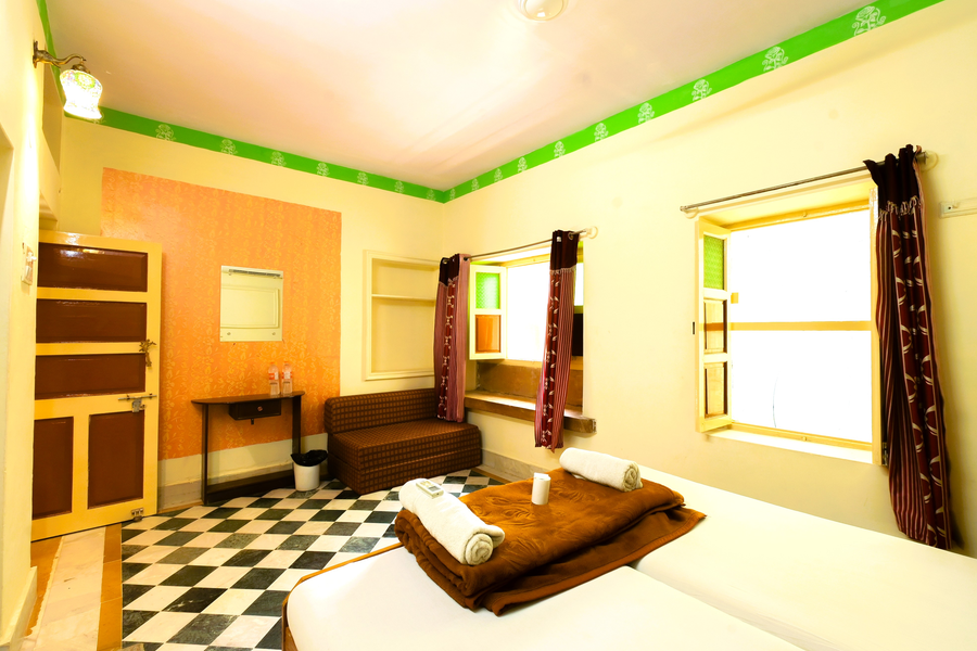 Hotel Renuka,Sadar Bazar,2 star
