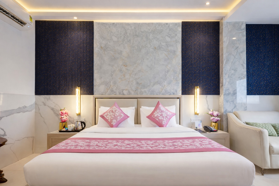 hotel transit by star group