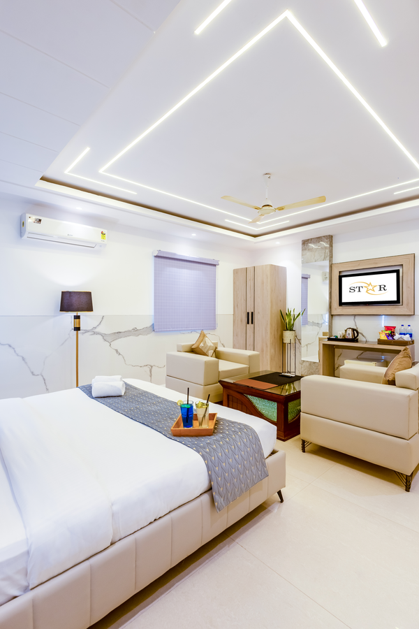 hotel transit by star group