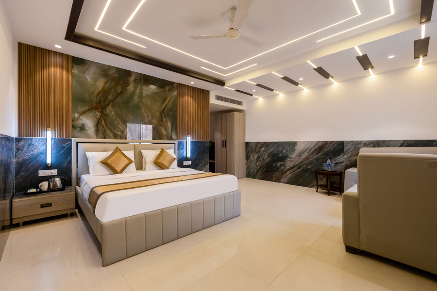 hotel transit by star group