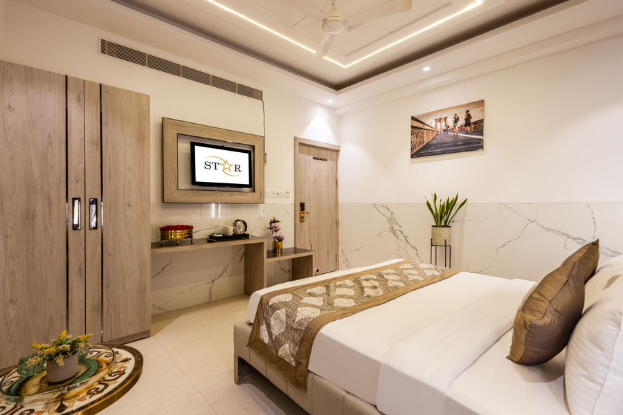 hotel transit by star group