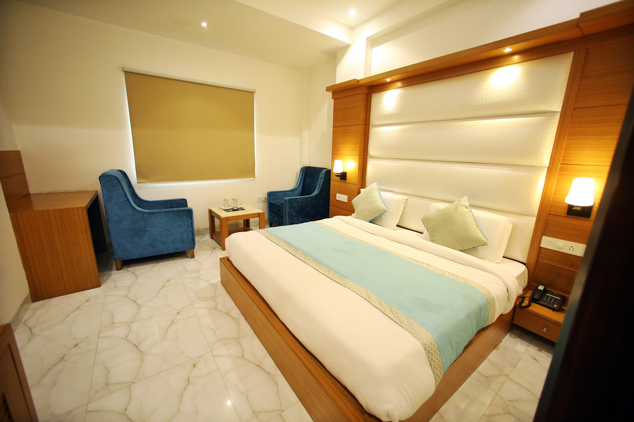 hotel aero star by star group