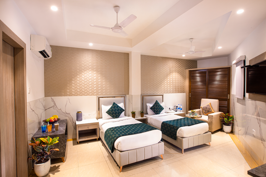 hotel delhi 37 by star group