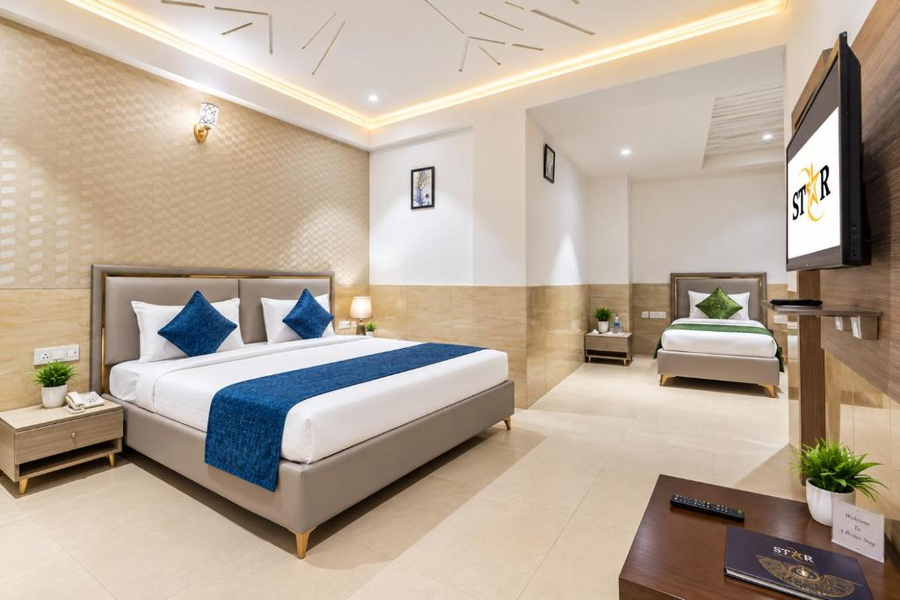 Hotel Delhi 37 By Star Group,A-147 National Highway No-08 Near Igi Rd Mahipalpur New Delhi Delhi 110037,4 star