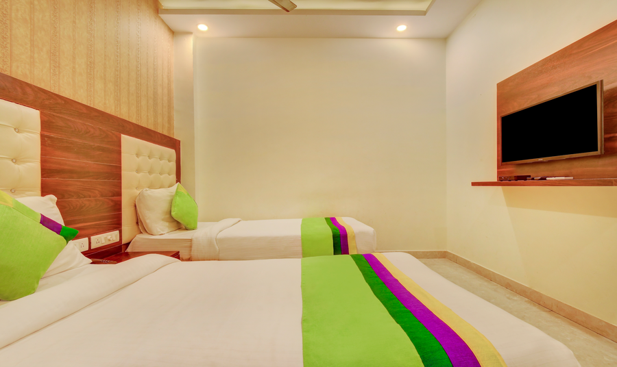 treebo g k residency near dehradun railway station