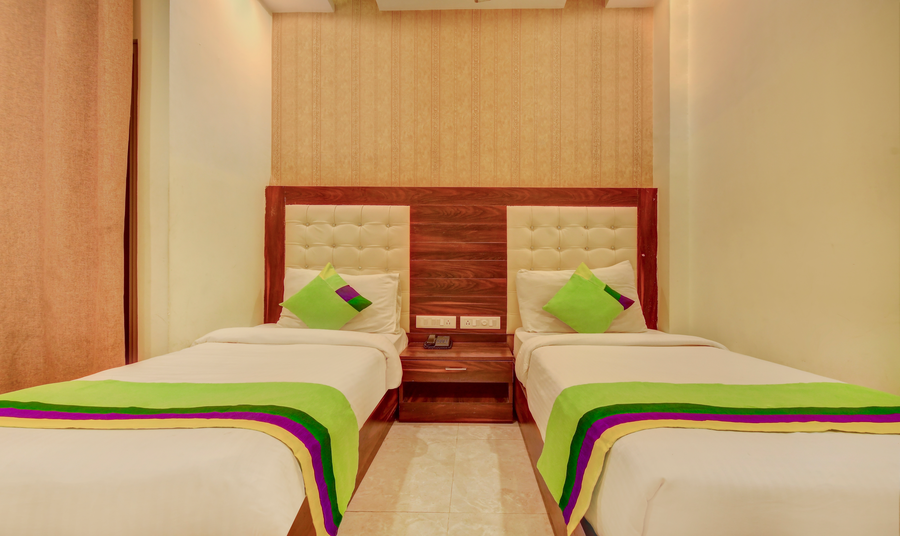 treebo g k residency near dehradun railway station