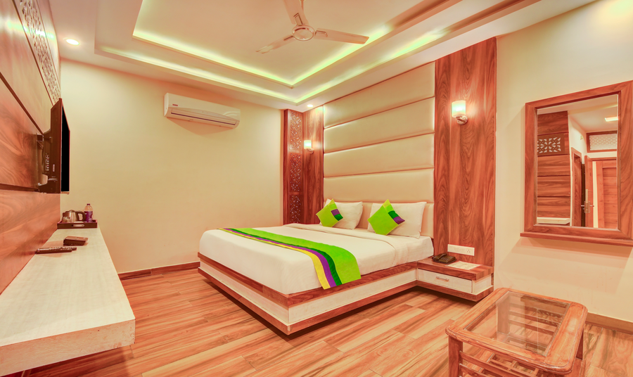 treebo g k residency near dehradun railway station