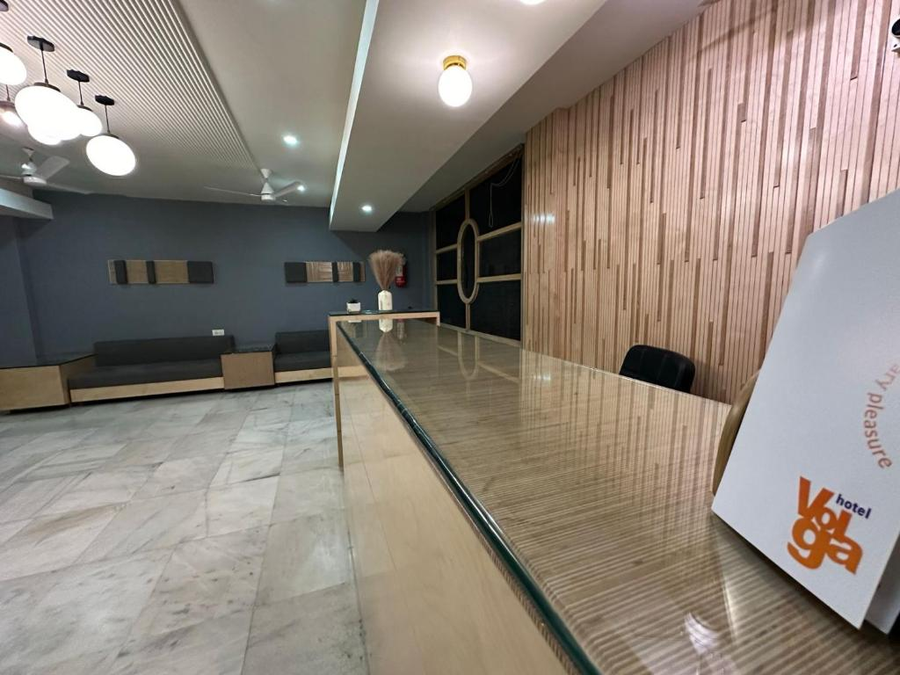 Hotel Volga,Near Nehru Bridge,2 star