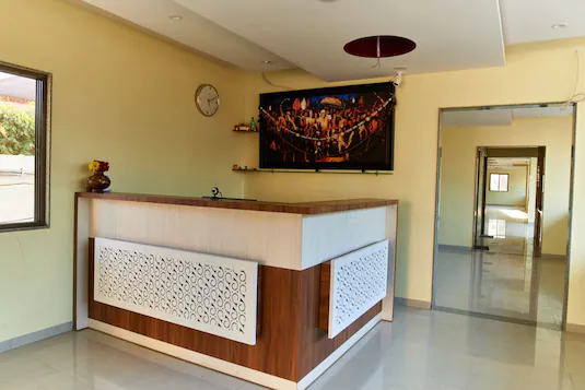 Hotel Shree Sai Sangam Delux,Kopargaon>>Ahmednagar,3 star