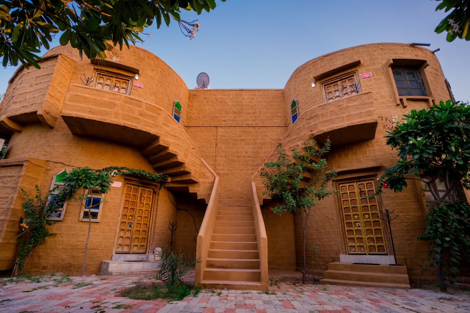 the desert haveli resort and camp