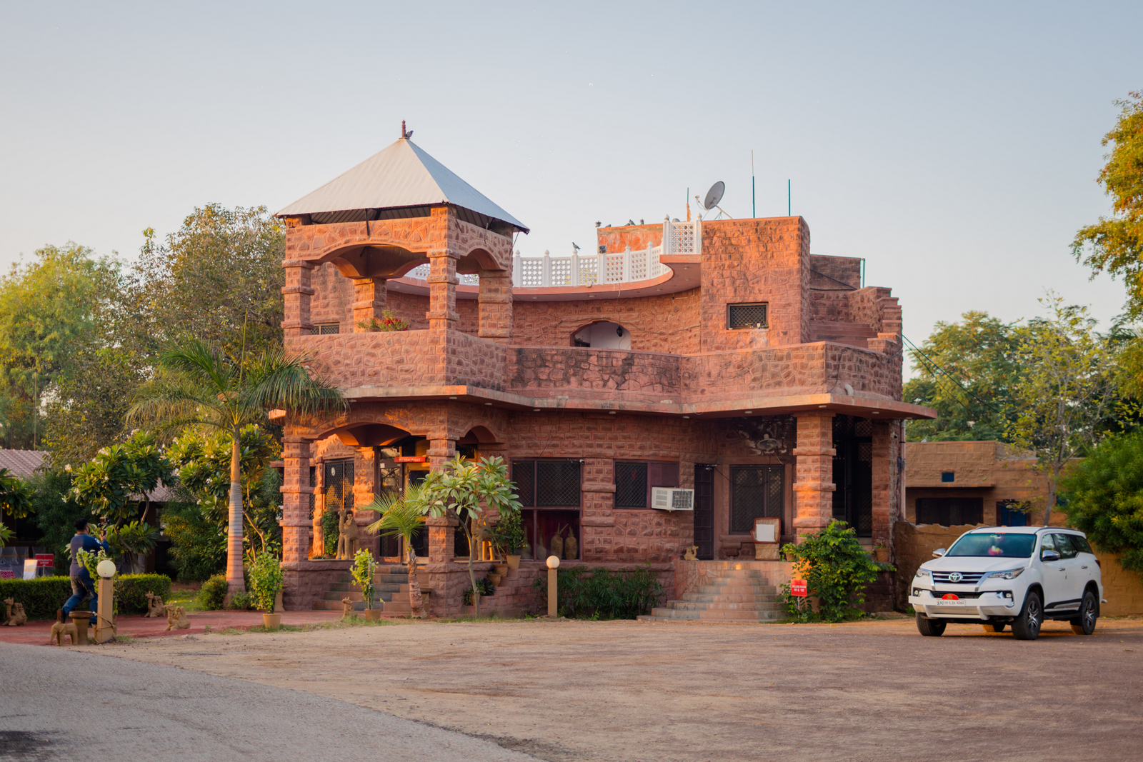the desert haveli resort and camp