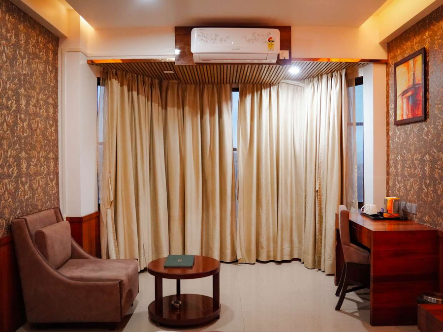 waii international hotel