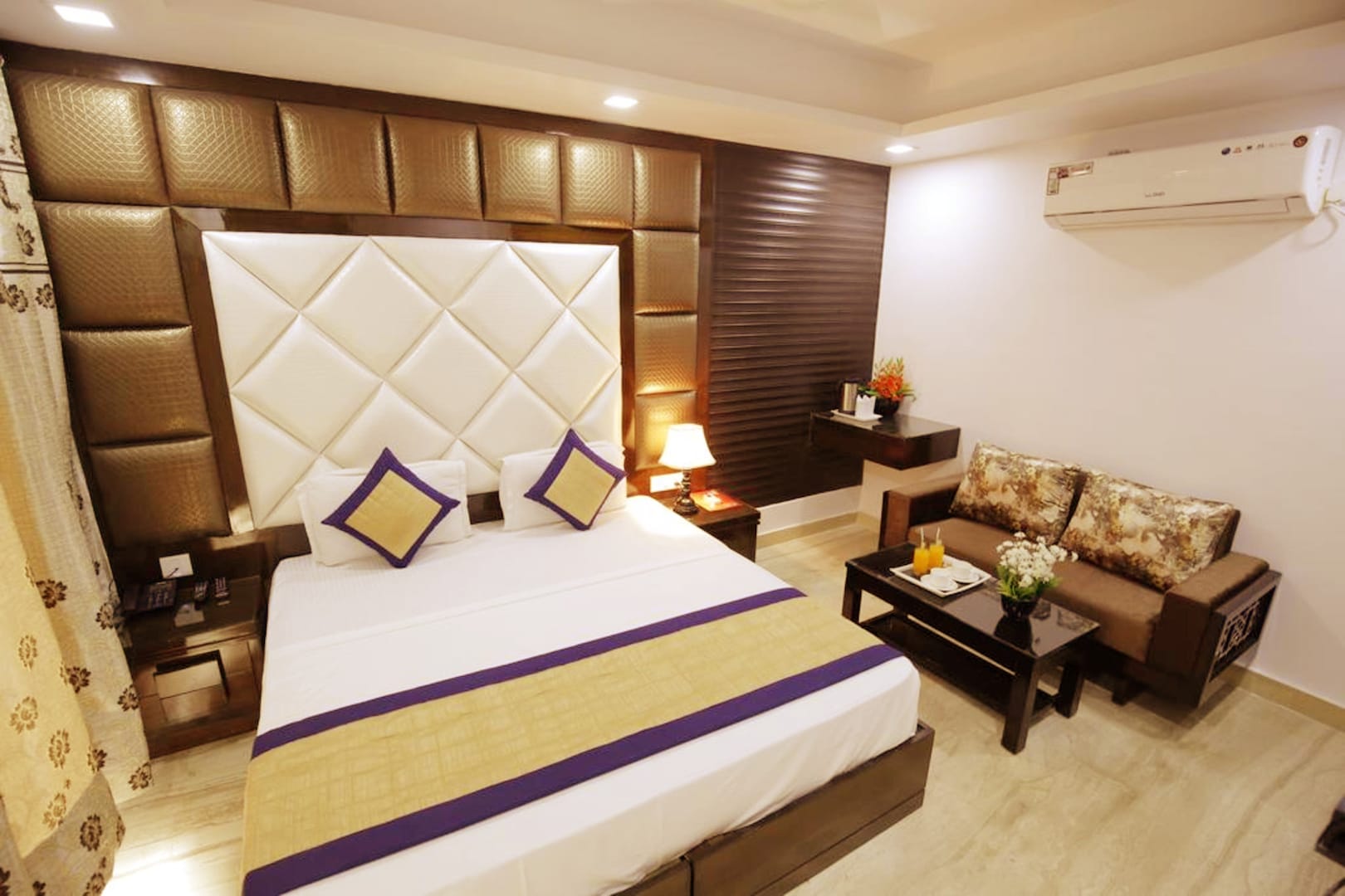 hotel delhi pride