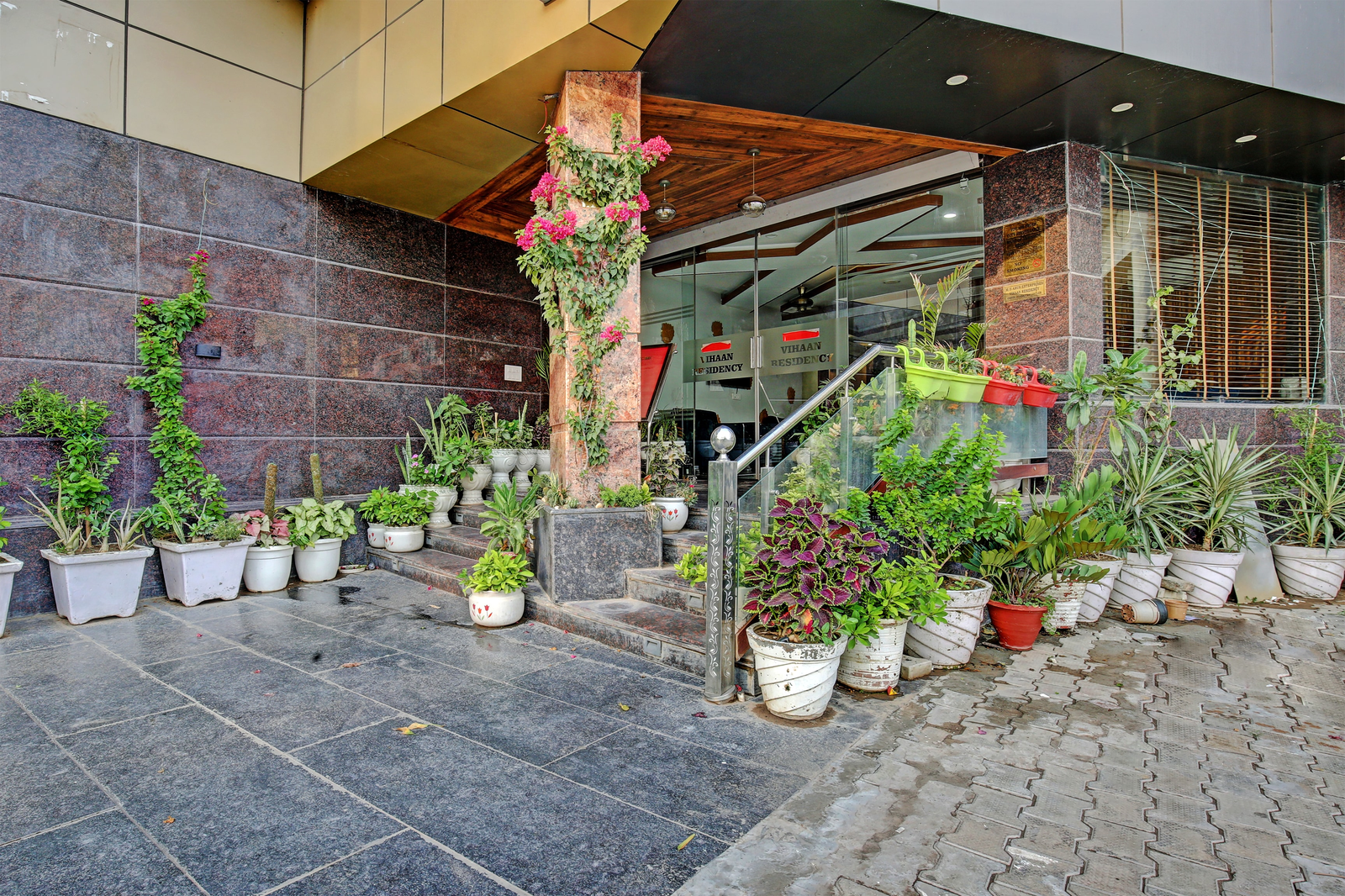 Super Townhouse Eastern View Formerly Vihaan Residency,DHAKOLI,3 star