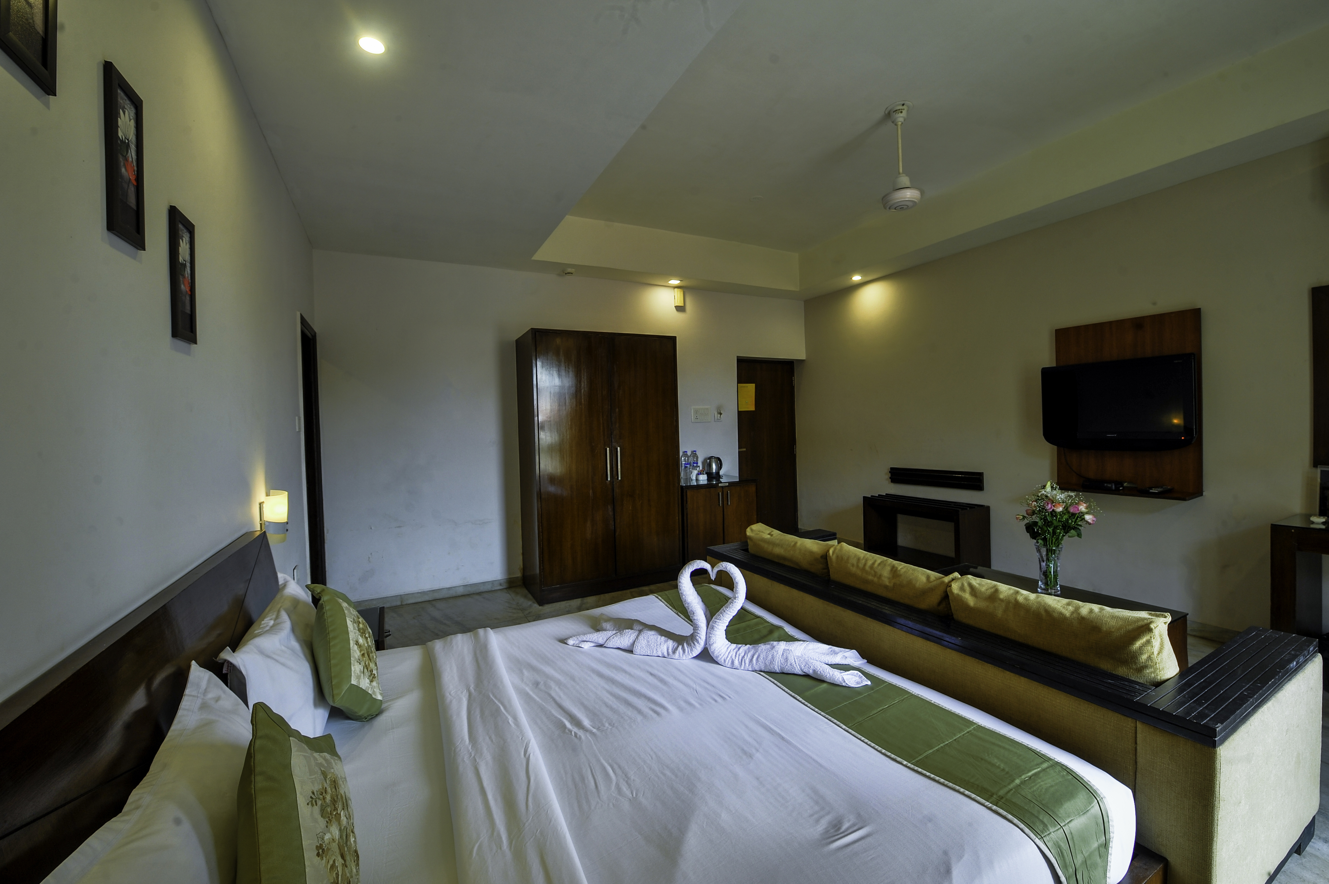 sukhmantra resort and spa