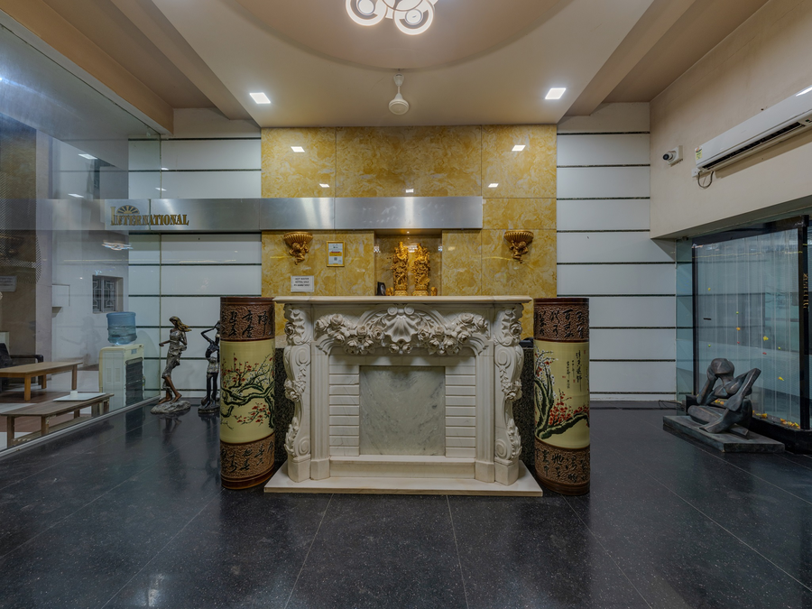 hotel surya international