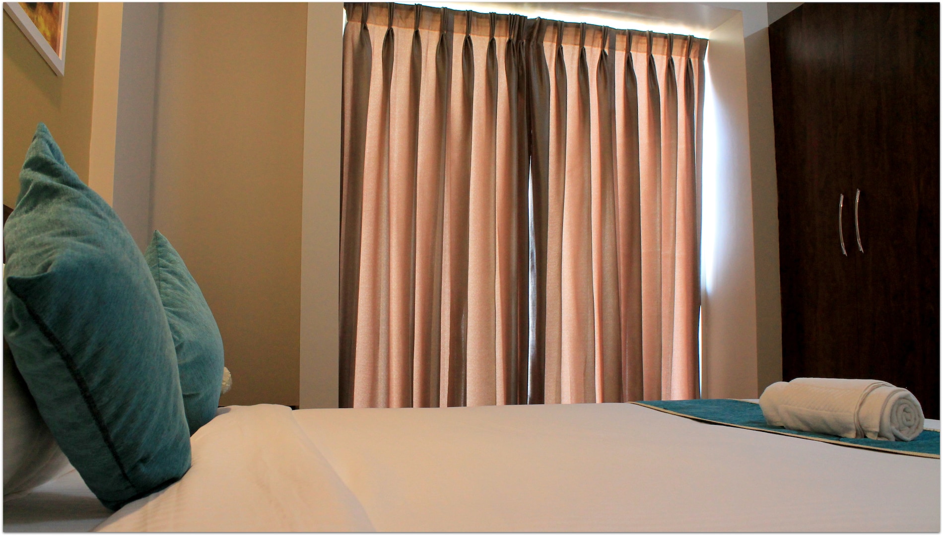 Staybird - Icon Bliss,Maharashtra>>Pune,3 star