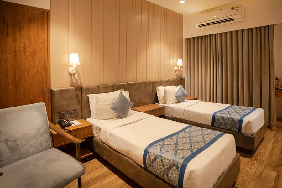 pinnacle grand hotels and banquets