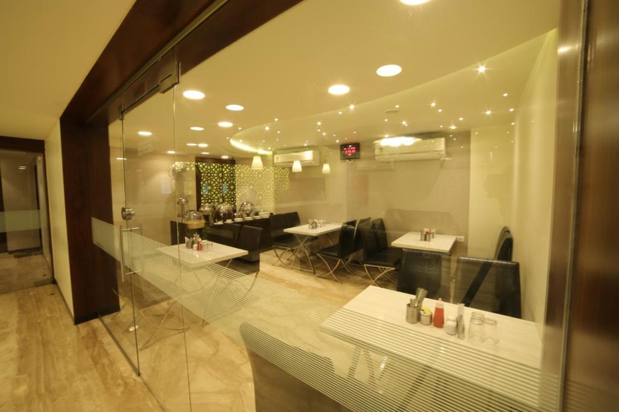 hotel grand pragati