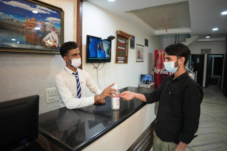 hotel holiday comfort 800 mts from jallianwala bagh