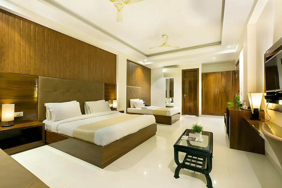 de pavilion hotel delhi