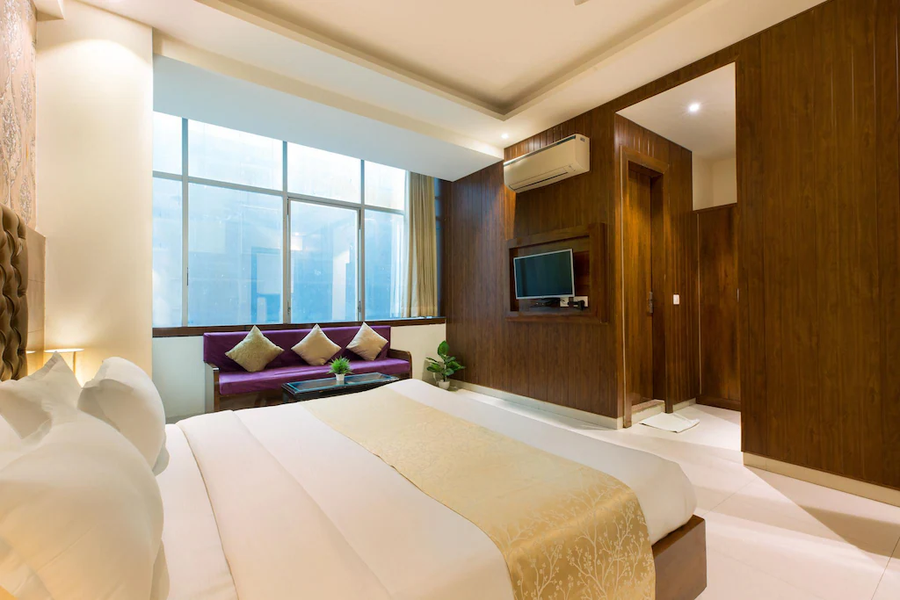 de pavilion hotel delhi