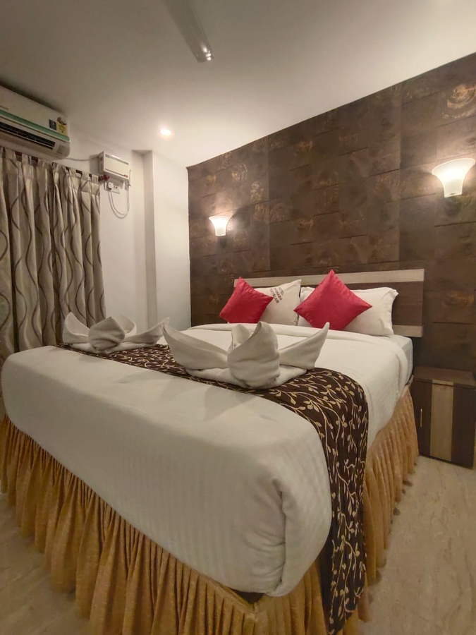 hotel rhishabh