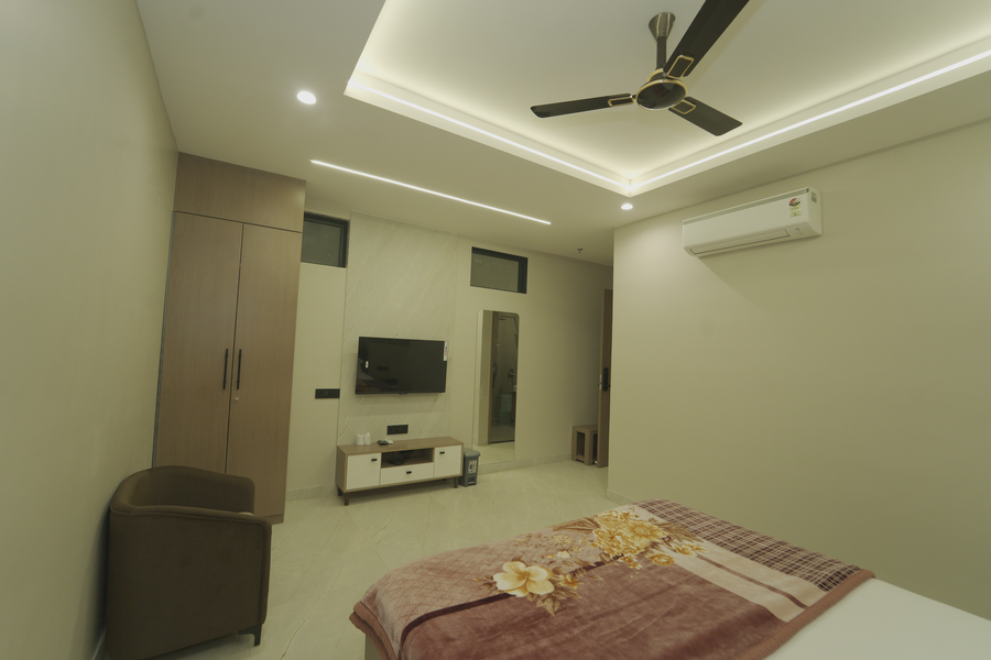 hotel satyam palace