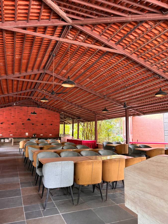 Palm Greens Club,Malarpura,3 star
