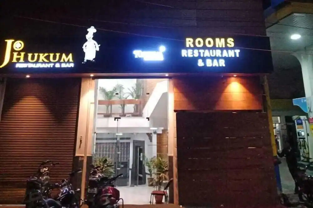 Hotel Mandakini Lush,Downtown,3 star