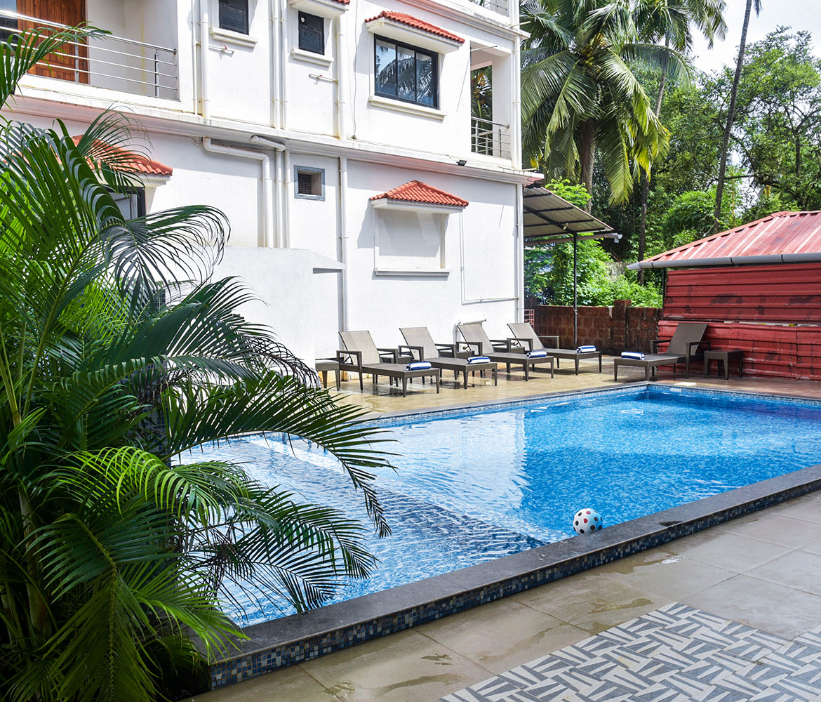 candolim grande resort