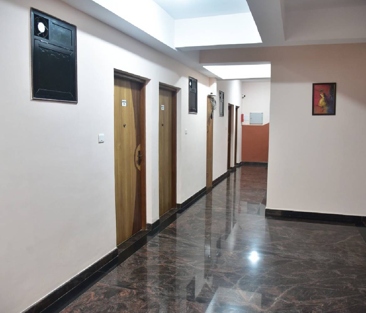 candolim grande resort