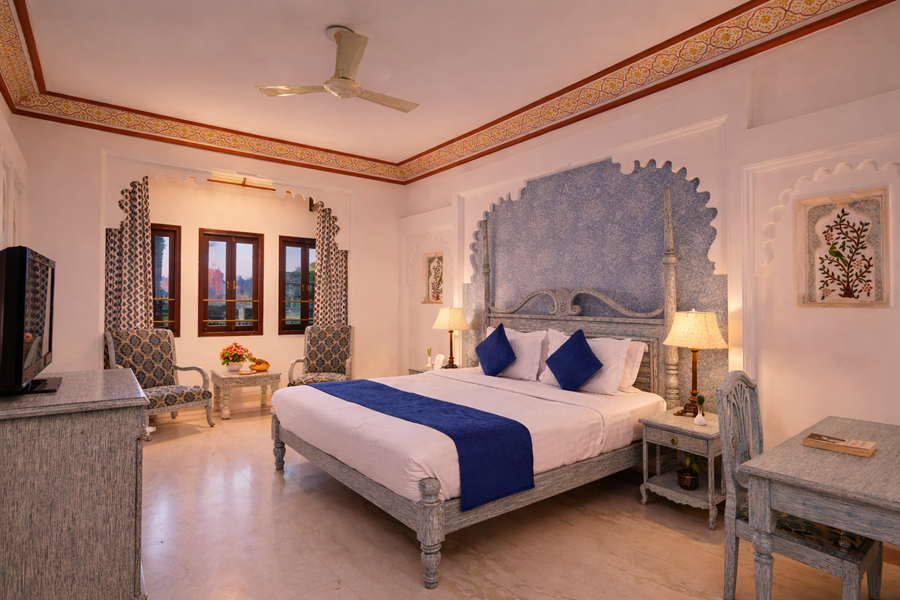 Swaroop Vilas - Lake Facing Boutique Hotel,Swaroop Sagar Lake,4 star