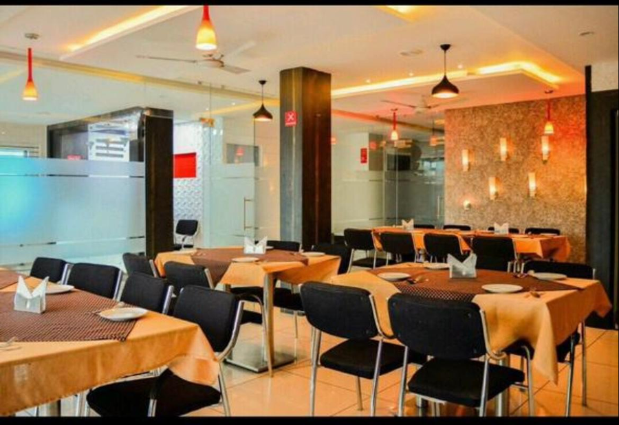 Hotel Crystal Inn,Kirti Nagar,3 star