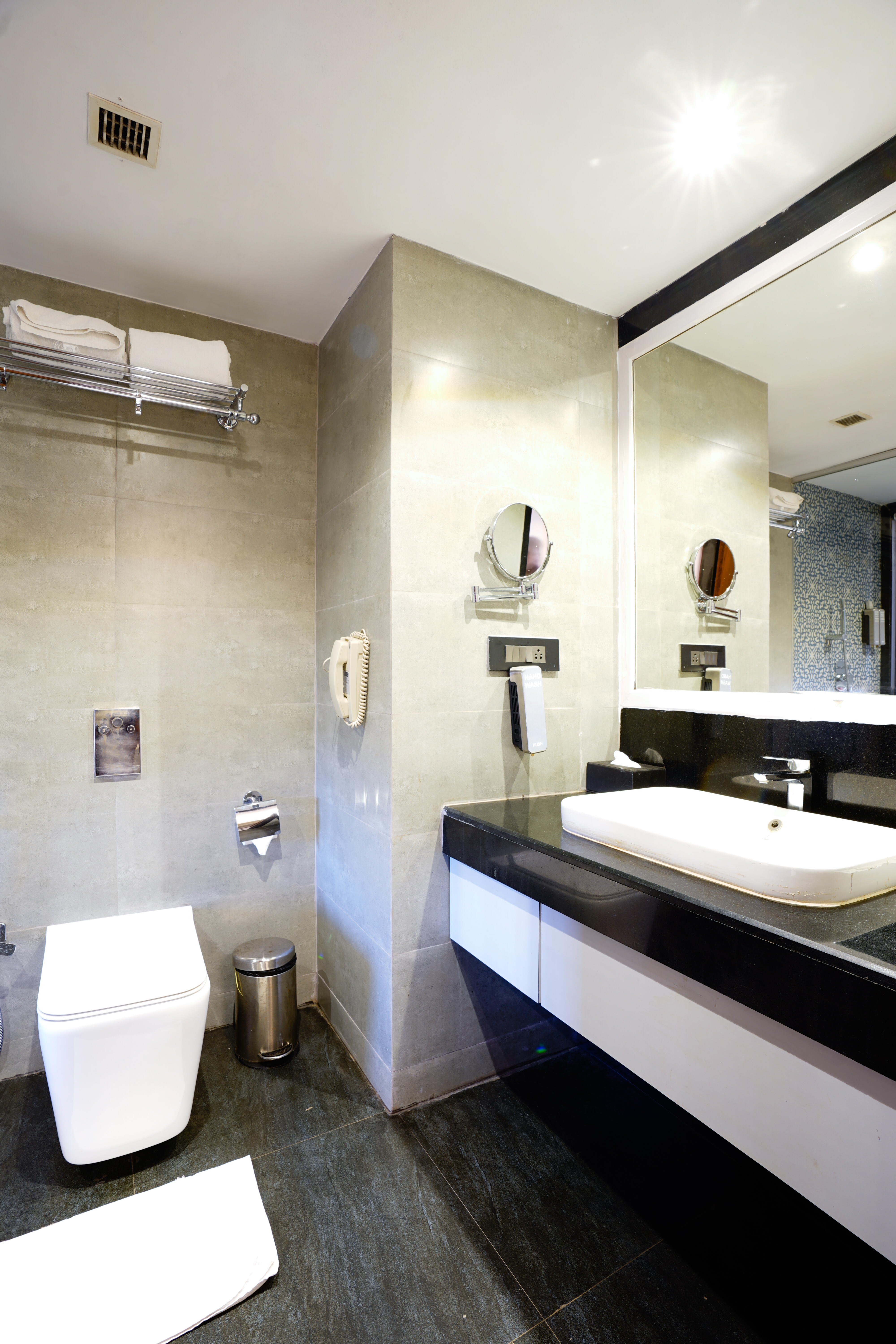 golden tulip goa