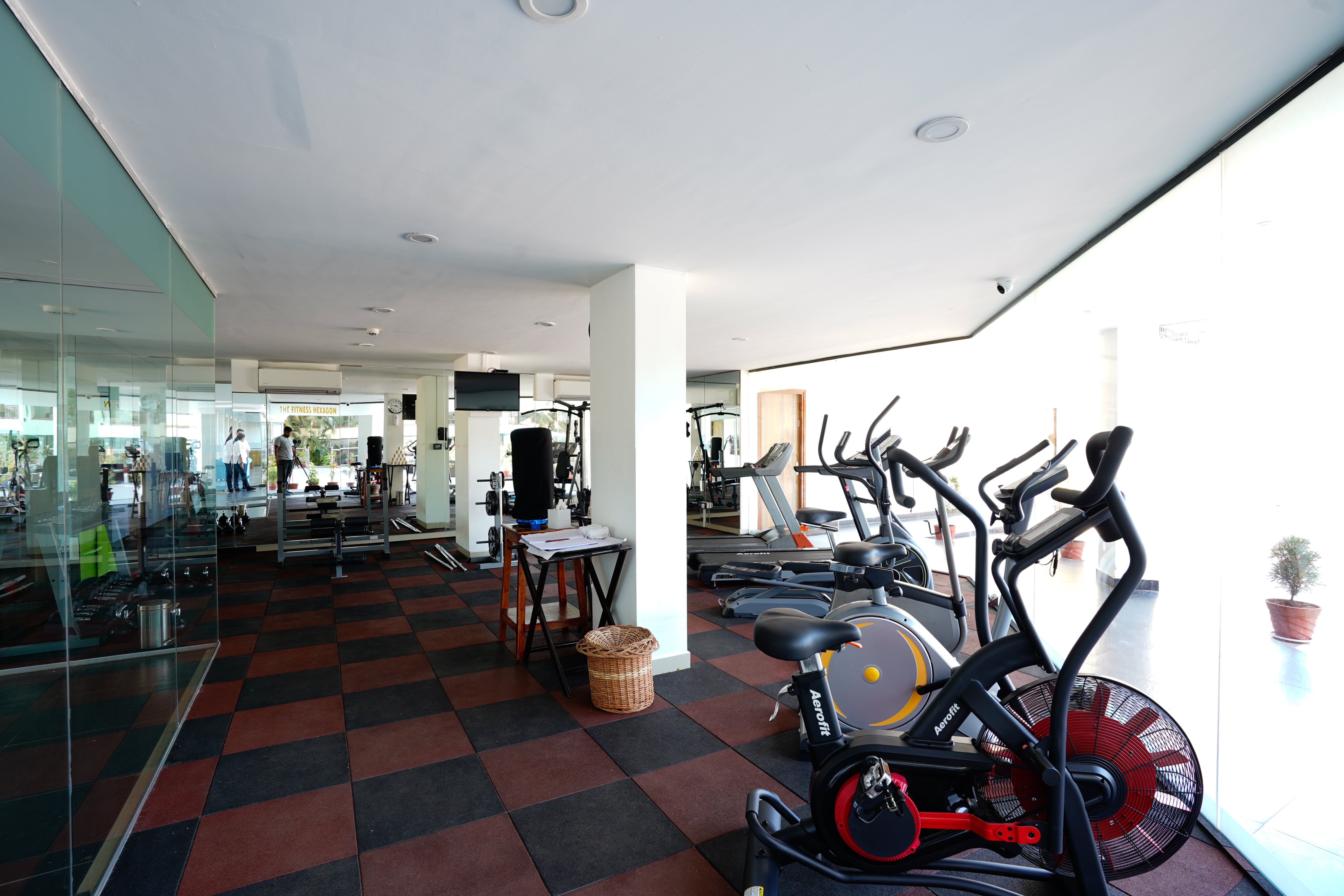 golden tulip goa