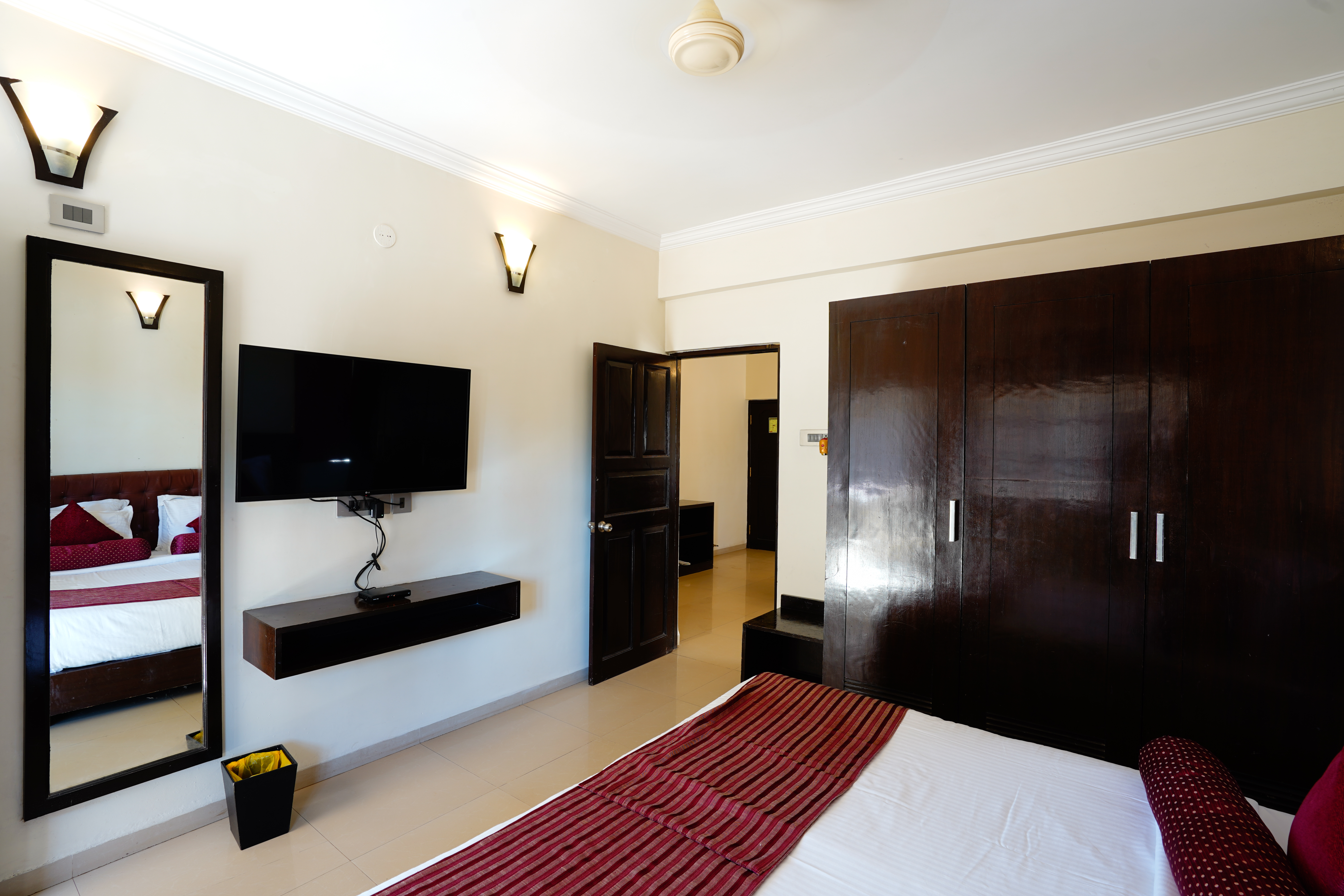 golden tulip goa
