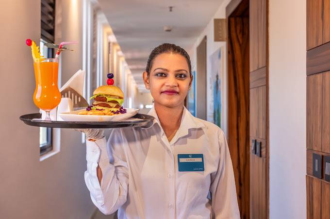 golden tulip goa