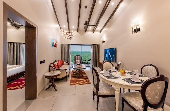 golden tulip goa